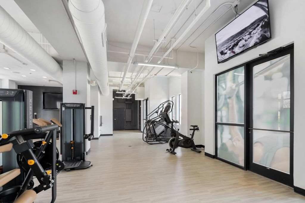 Uptown 1st Ward Corner Unit Superior 2bd * Charlotte