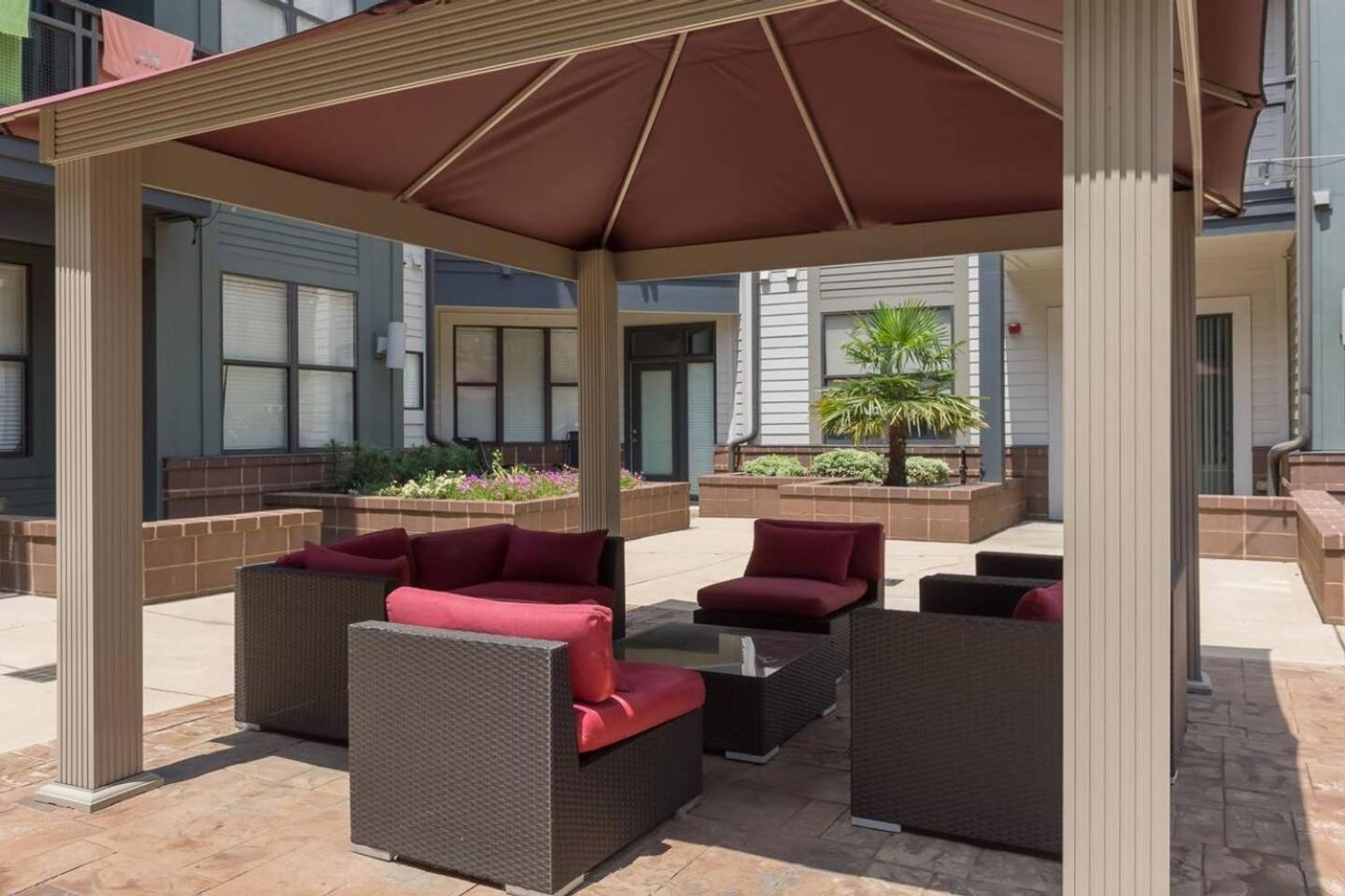 Apartment Uptown 1st Ward Corner Unit Superior 2bd Charlotte