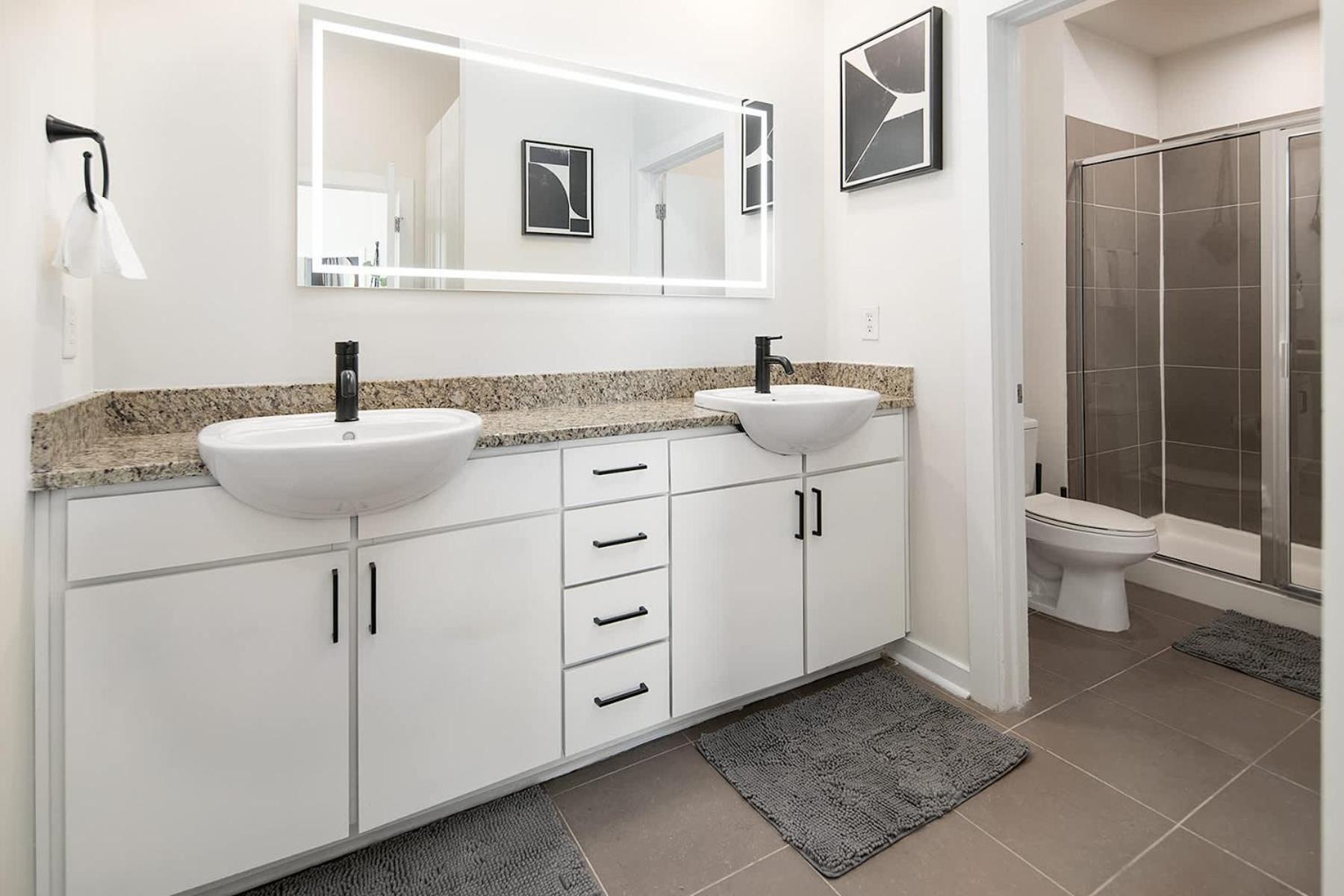 Uptown 1st Ward Corner Unit Superior 2bd * Charlotte