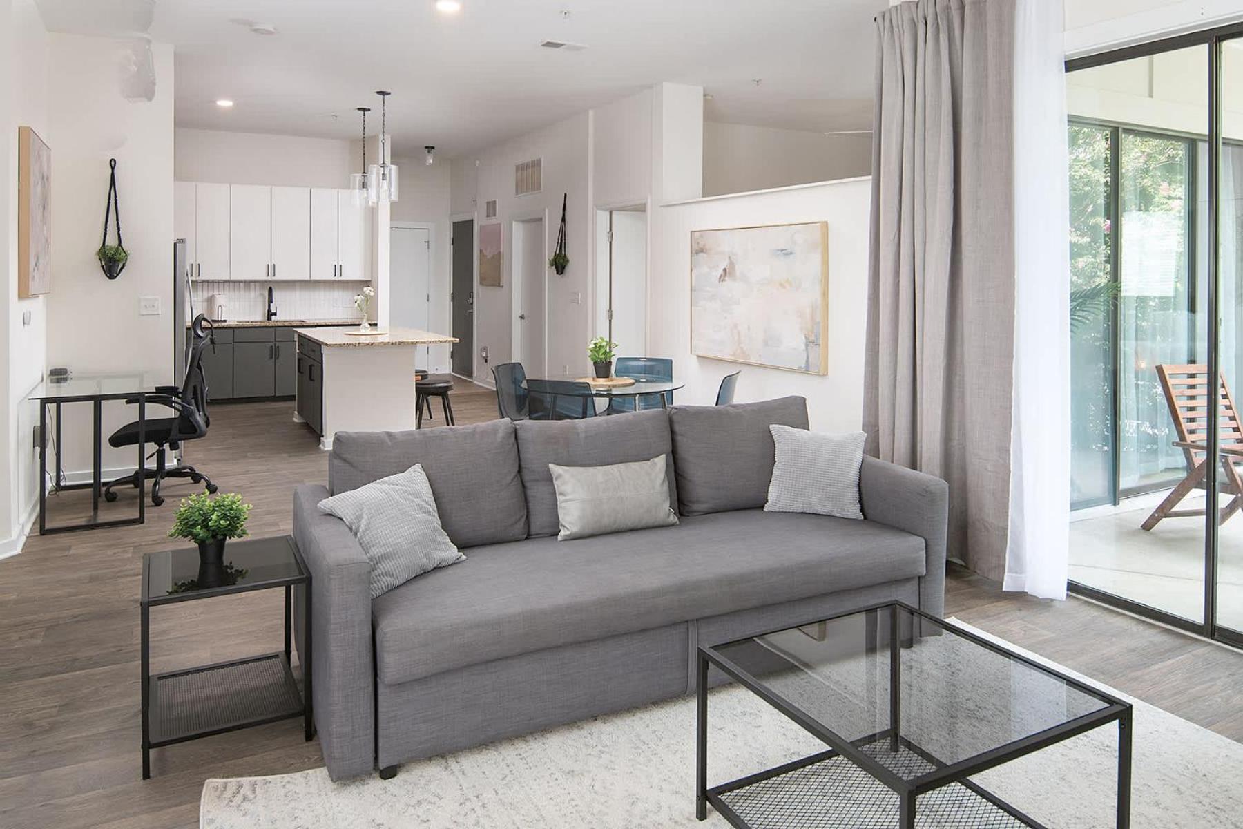 Uptown 1st Ward Corner Unit Superior 2bd * Charlotte